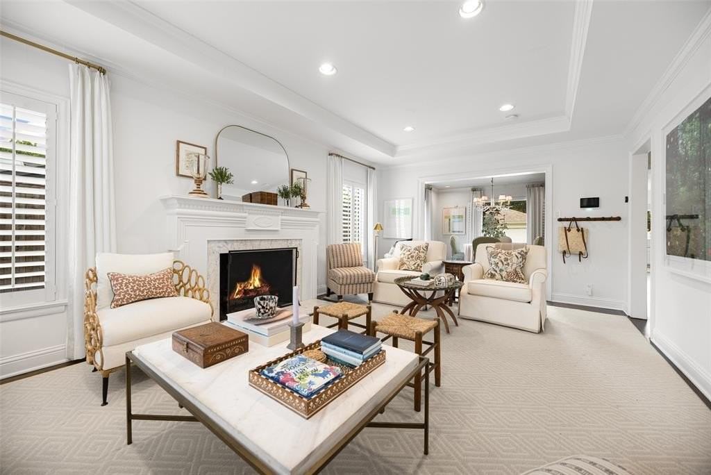 6243 Del Norte Ln - Photo 5 of 24