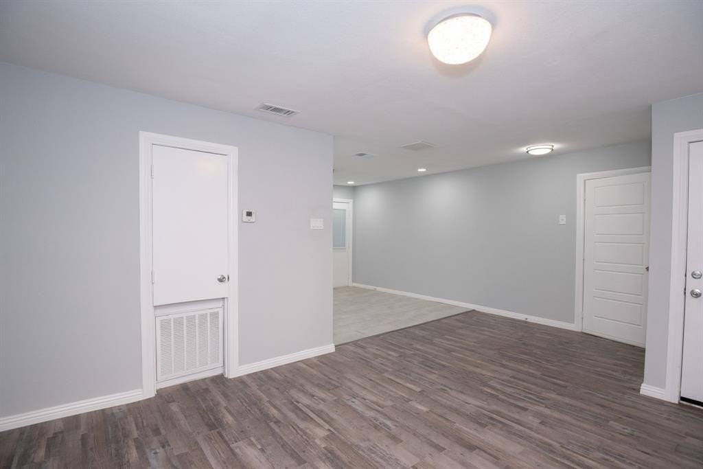 1505 Arbor Ln - Photo 7 of 29