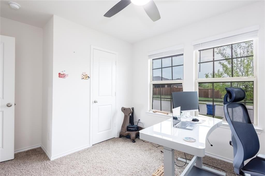 4112 Fitzgerald Ave - Photo 4 of 29