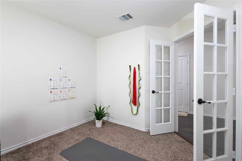 4112 Fitzgerald Ave - Photo 7 of 29