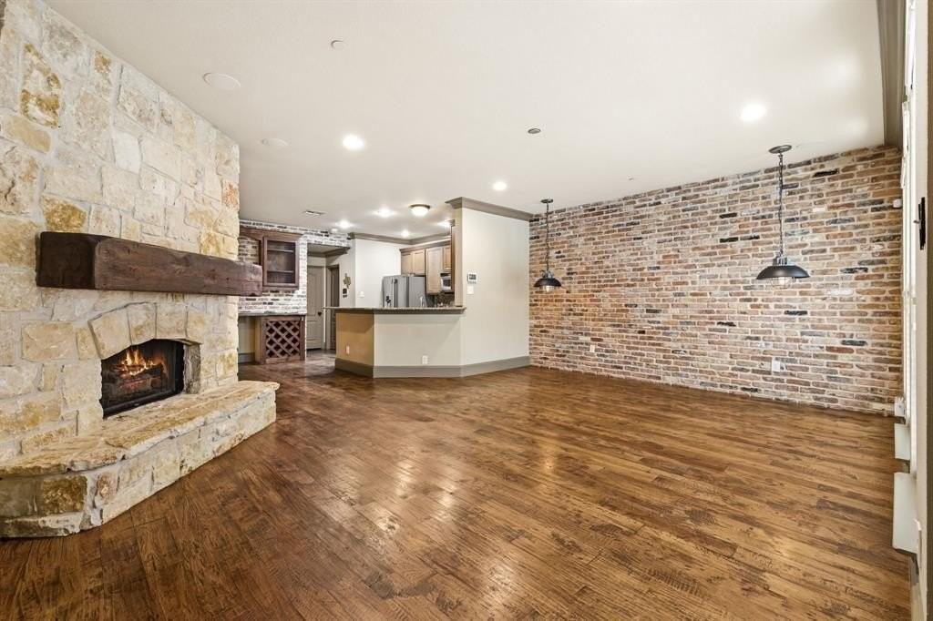 6836 Livorno Ln - Photo 6 of 40