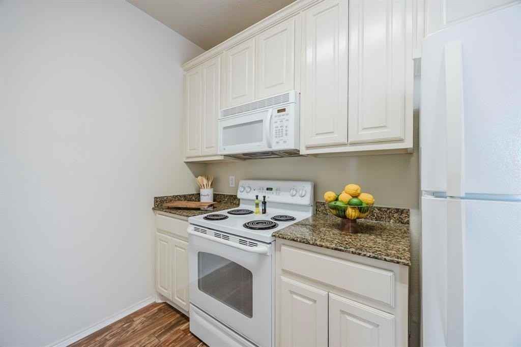 103 Janis St #B - Photo 7 of 27