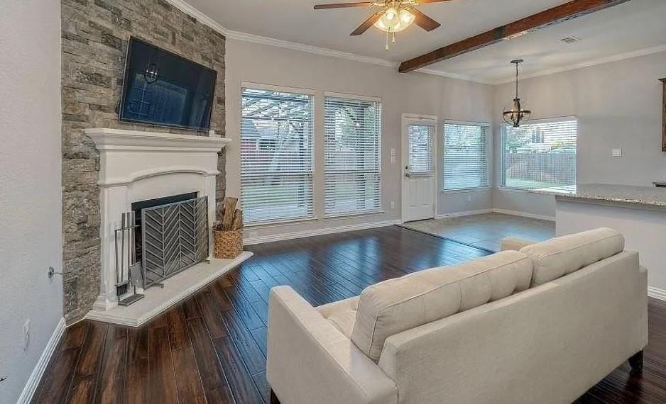 2817 Pioneer Dr - Photo 5 of 27