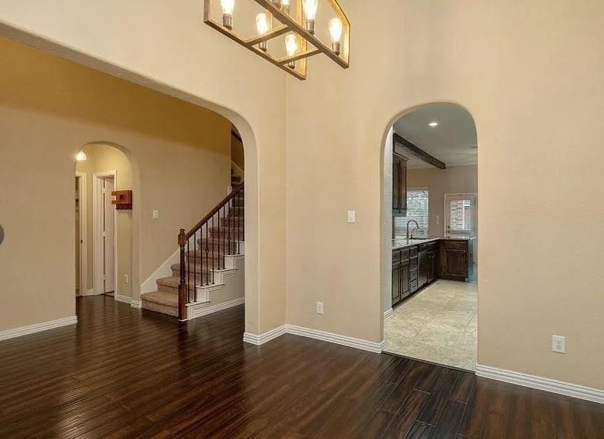 2817 Pioneer Dr - Photo 6 of 27