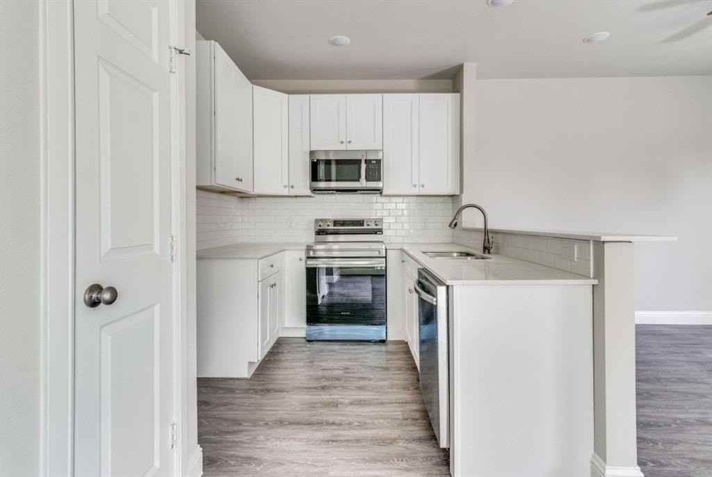 811 W Coffin St - Photo 3 of 13