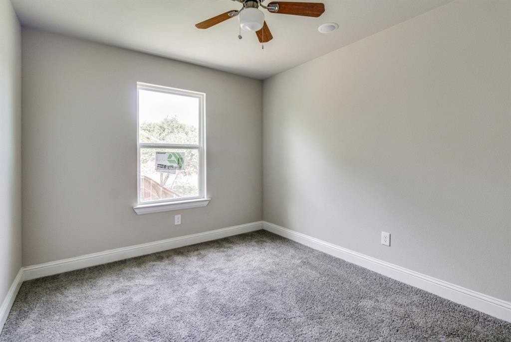 811 W Coffin St - Photo 4 of 13