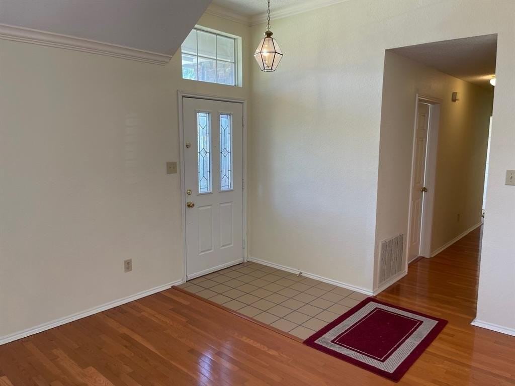 1520 Mission Ridge Trl - Photo 2 of 19