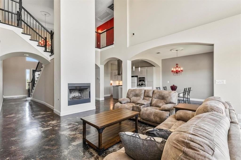 9583 Neal Rd - Photo 6 of 34