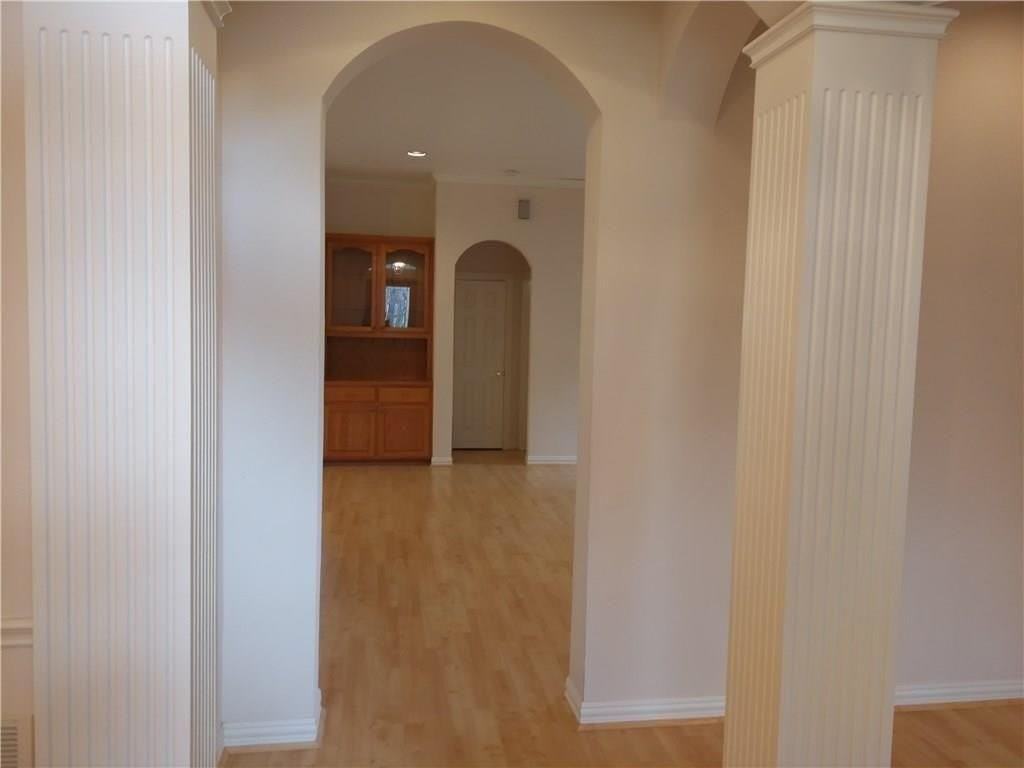 609 Sunningdale - Photo 3 of 19