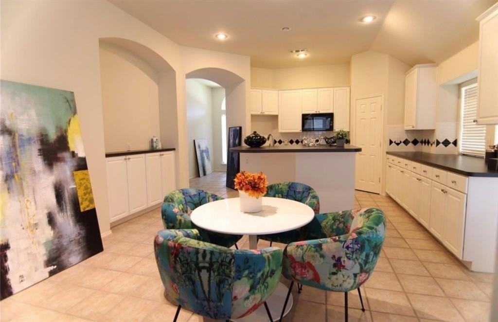 3300 Bluegrass Dr - Photo 5 of 18