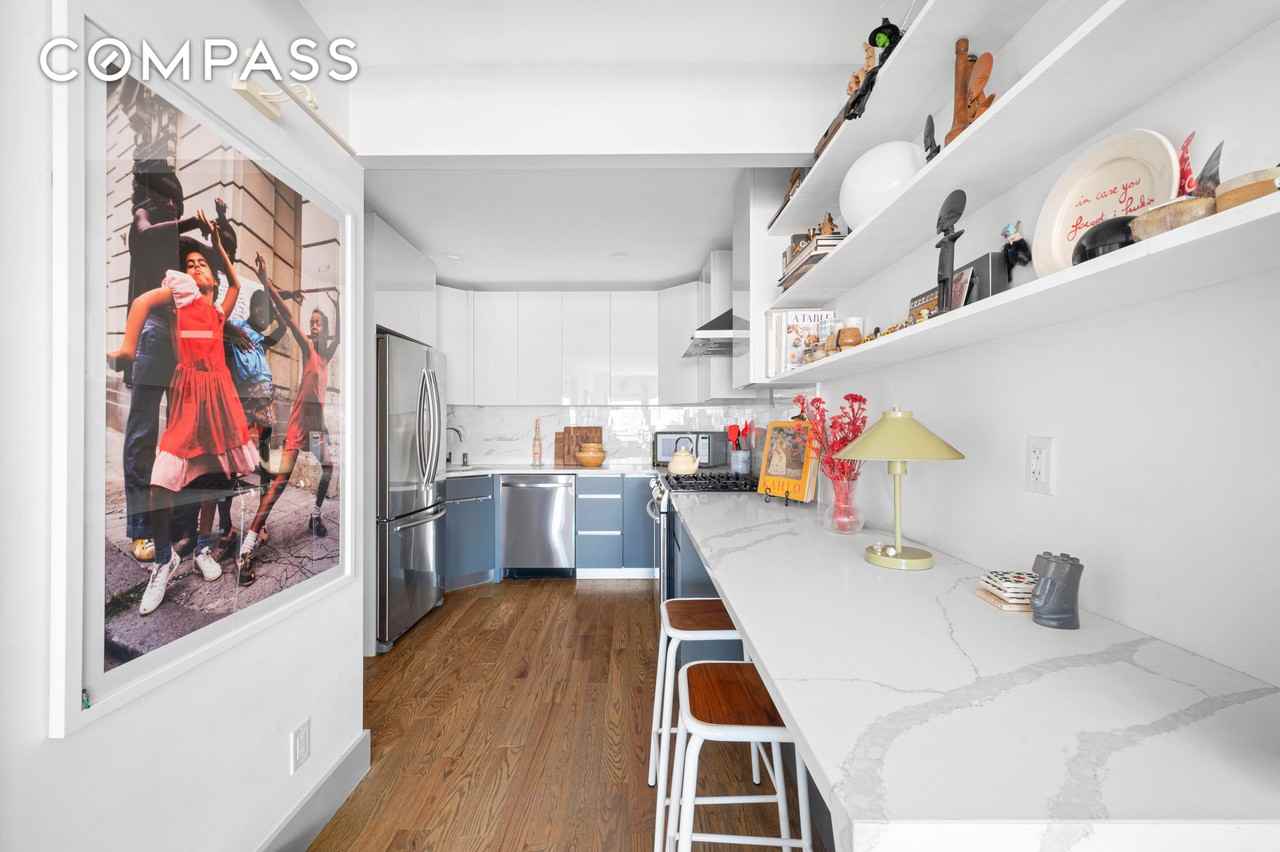 850 Putnam Ave #3A - Photo 2 of 8