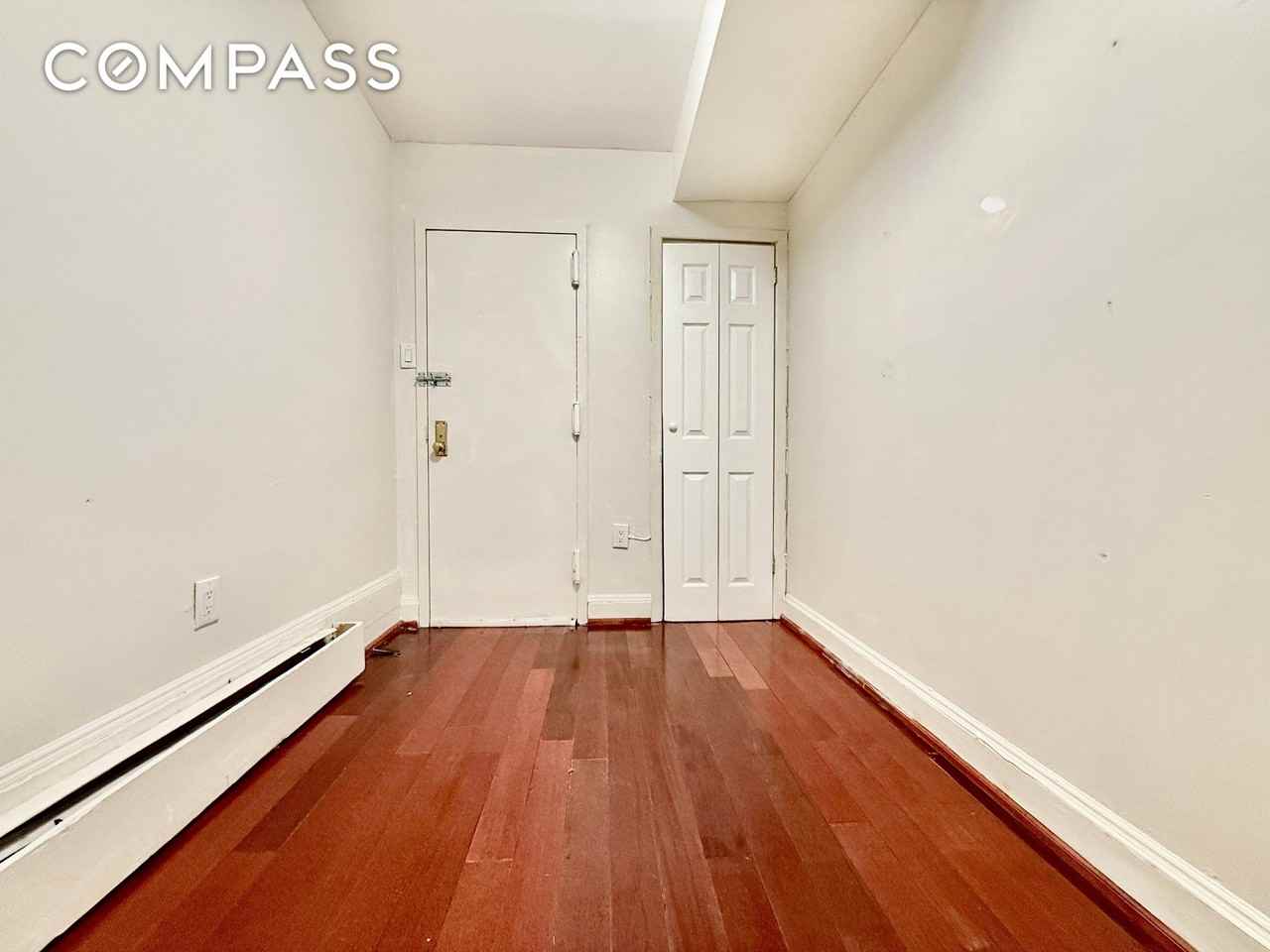 412 Halsey St #1 - Photo 7 of 10