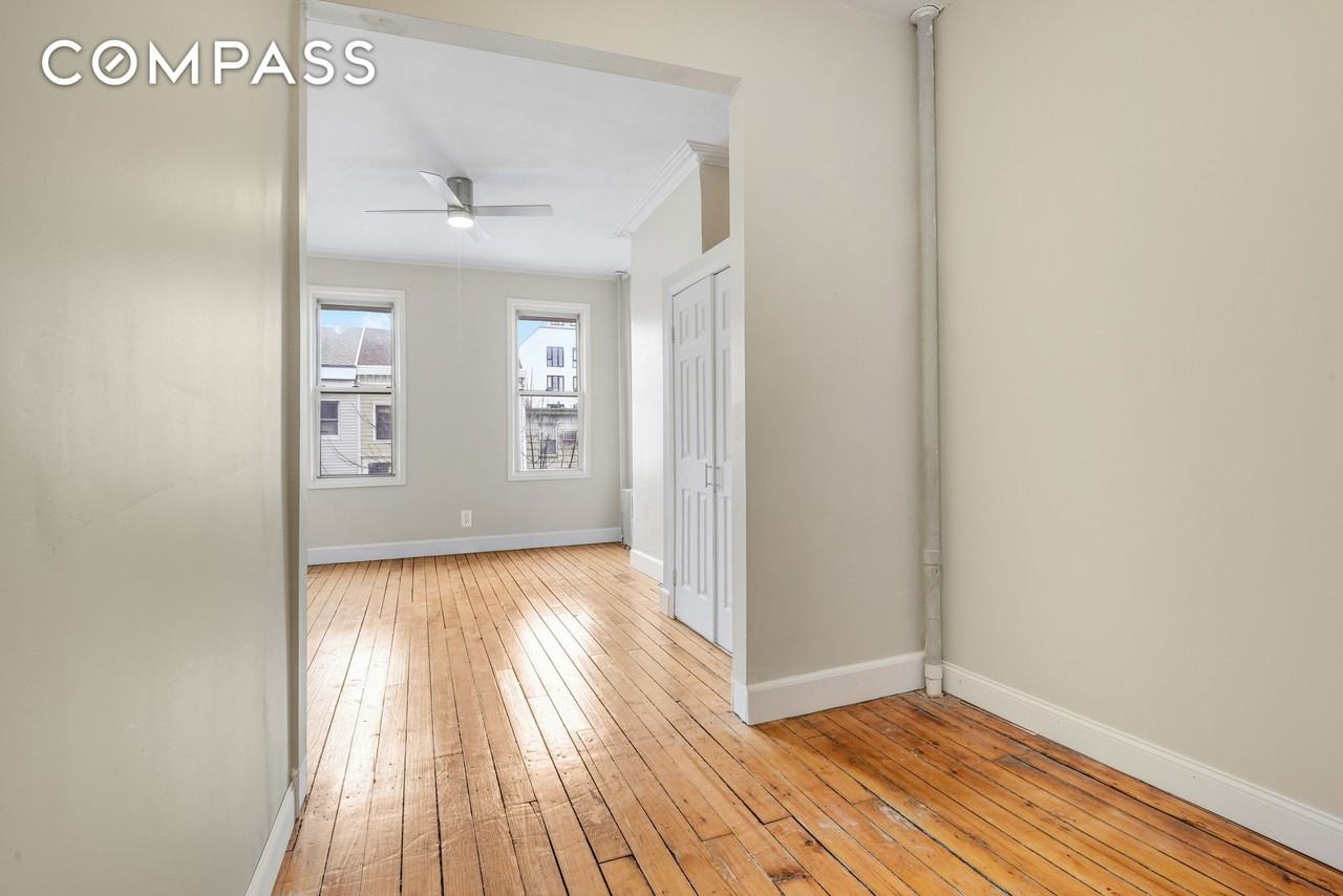 100 Powers St #2L - Photo 6 of 12