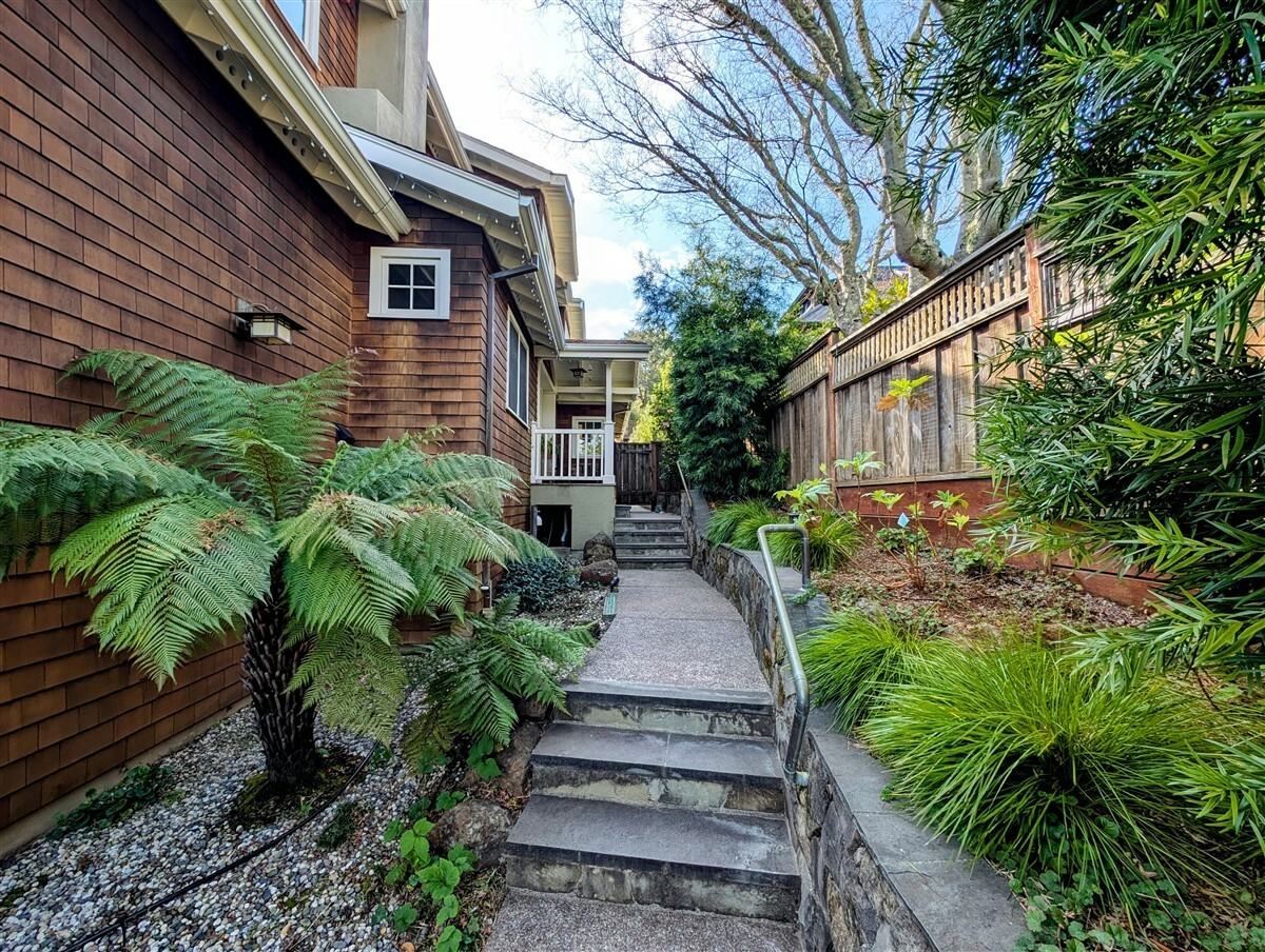 115 Sunnyside Ave - Photo 2 of 41