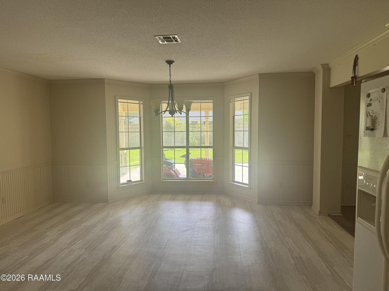 501 N Locksley Dr - Photo 3 of 7