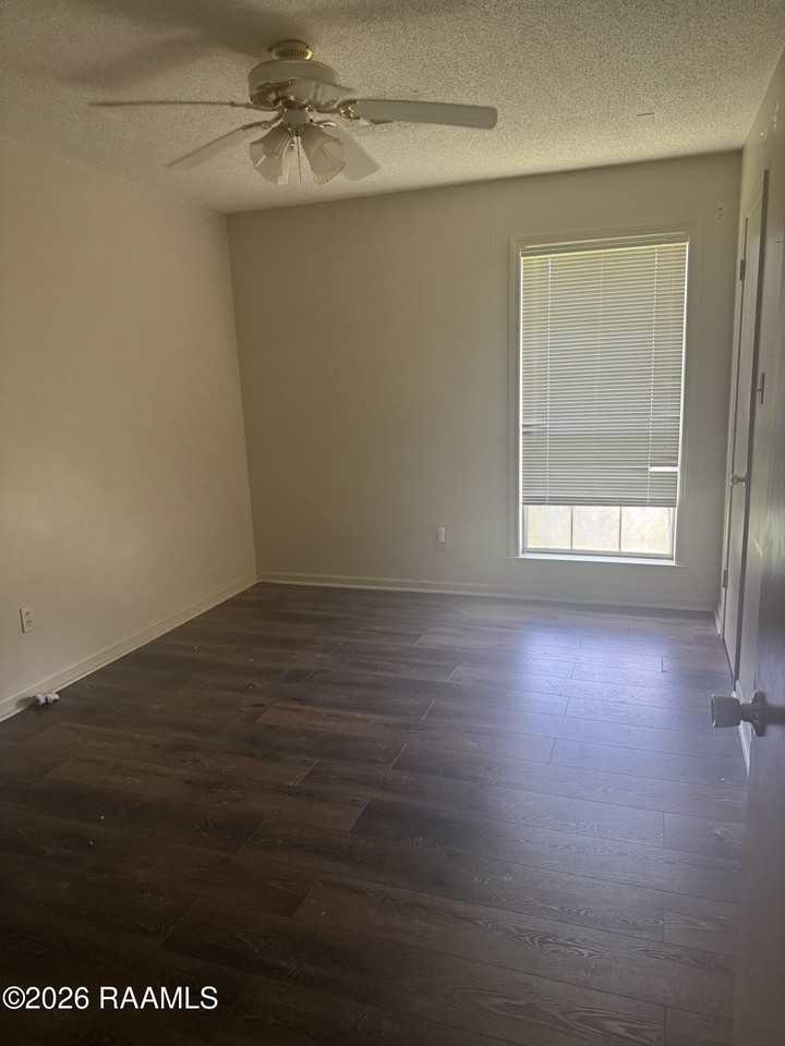 501 N Locksley Dr - Photo 6 of 7