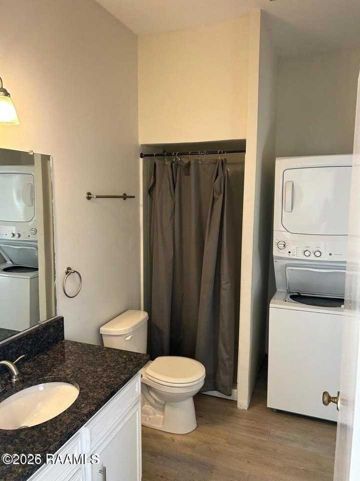 205 Castle Row Apt A - Photo 5 of 8