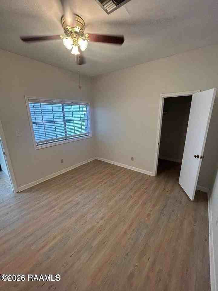 205 Castle Row Apt A - Photo 7 of 8