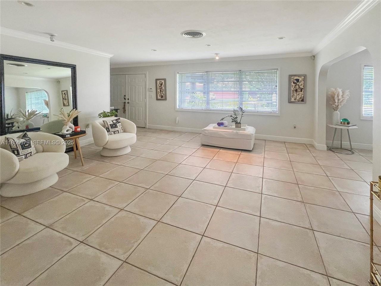 4611 Southwest 82nd Court #0 - Photo 7 of 56