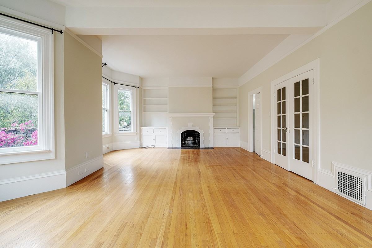 2355 Jones St #4 - Photo 5 of 20