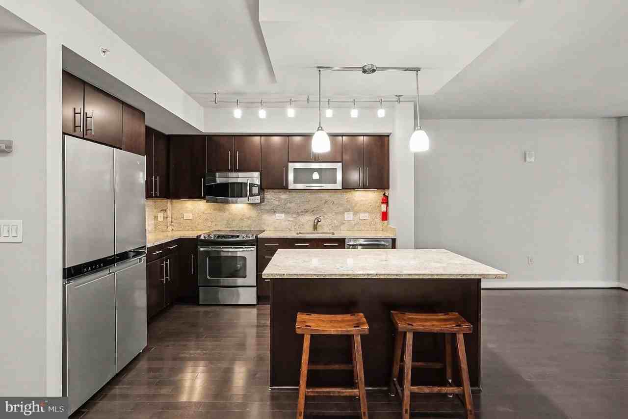 1025 1st St Se #901 - Photo 2 of 27