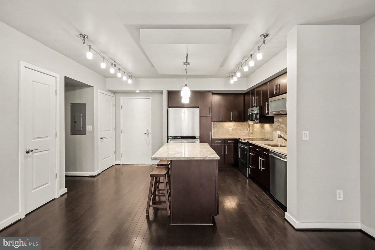 1025 1st St Se #901 - Photo 5 of 27