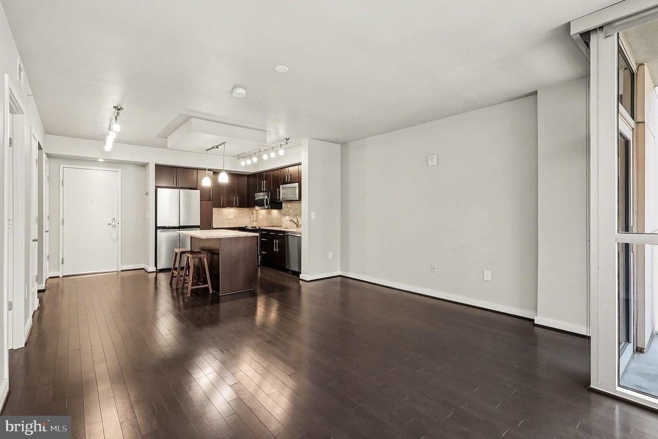 1025 1st St Se #901 - Photo 6 of 27