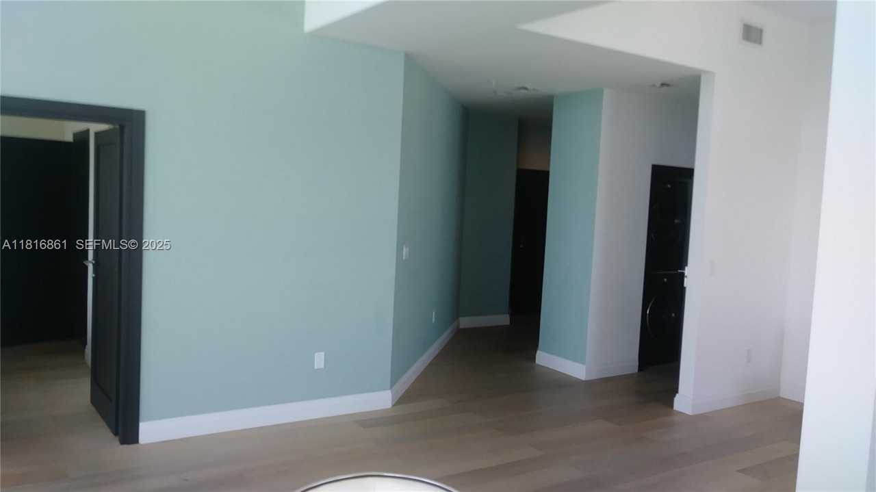 7900 Harbor Island Drive #PH25 - Photo 7 of 19