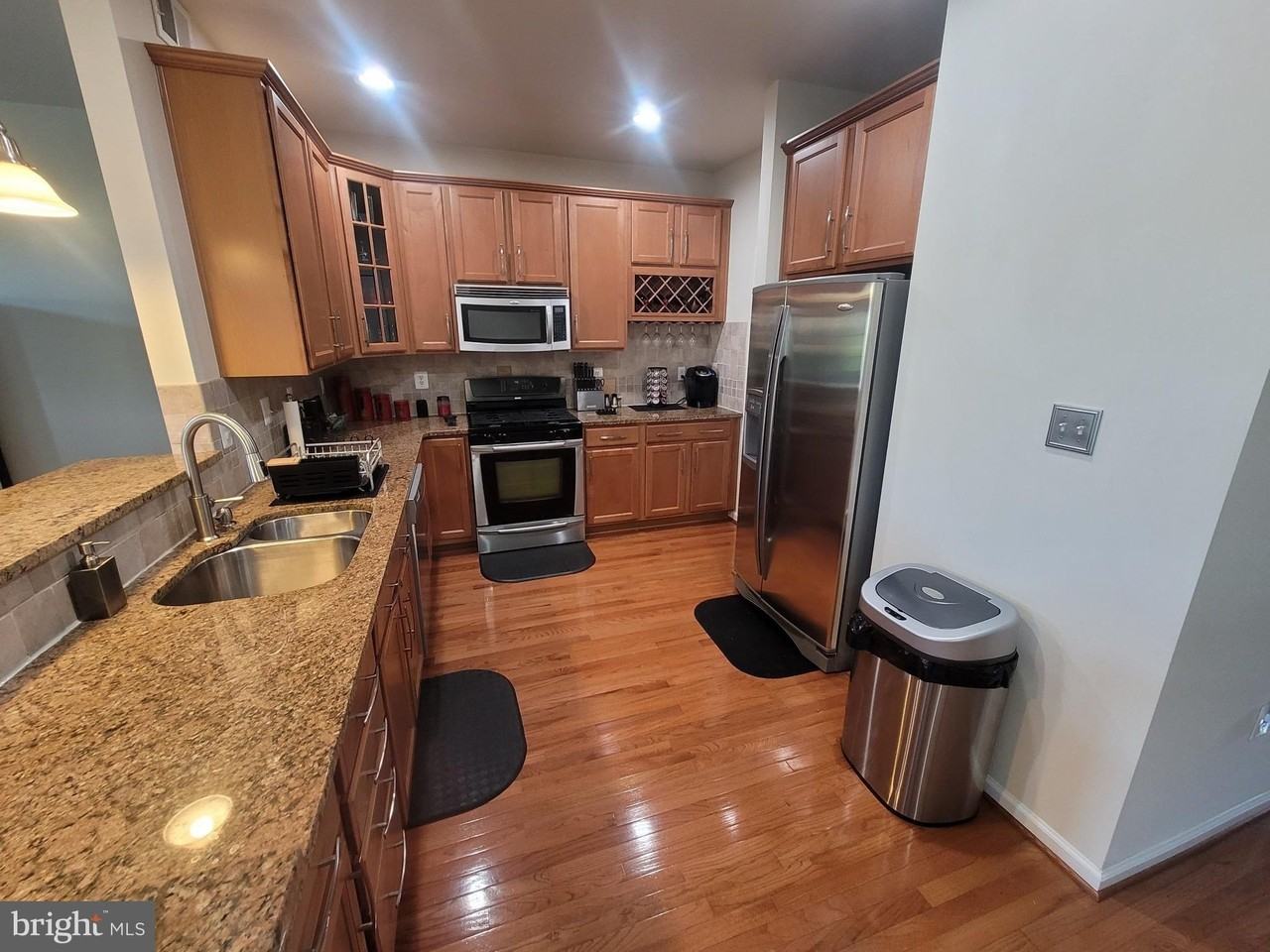 20928 Houseman Ter - Photo 2 of 15