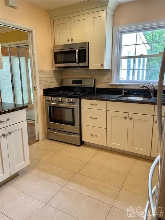 76 Willow Rd - Photo 2 of 17