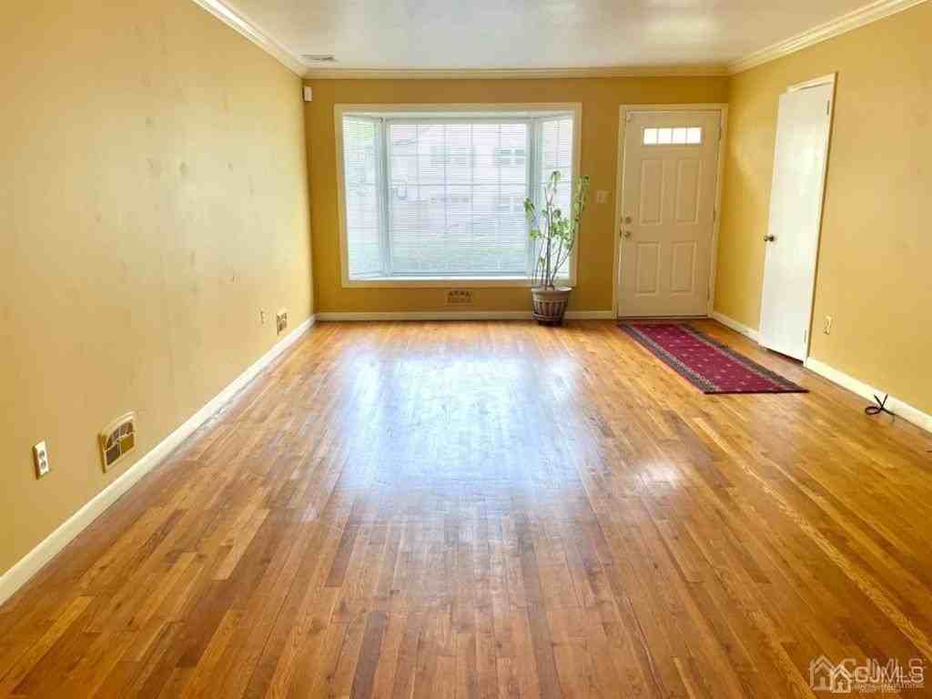 76 Willow Rd - Photo 7 of 17