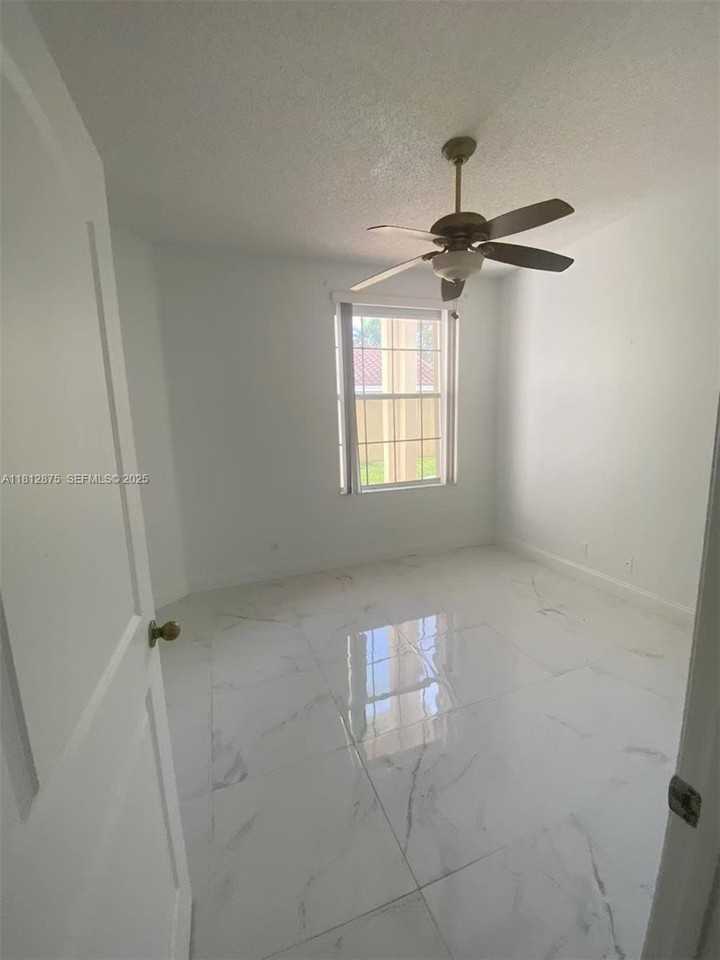 1320 Northwest 185th Avenue - Photo 6 of 28