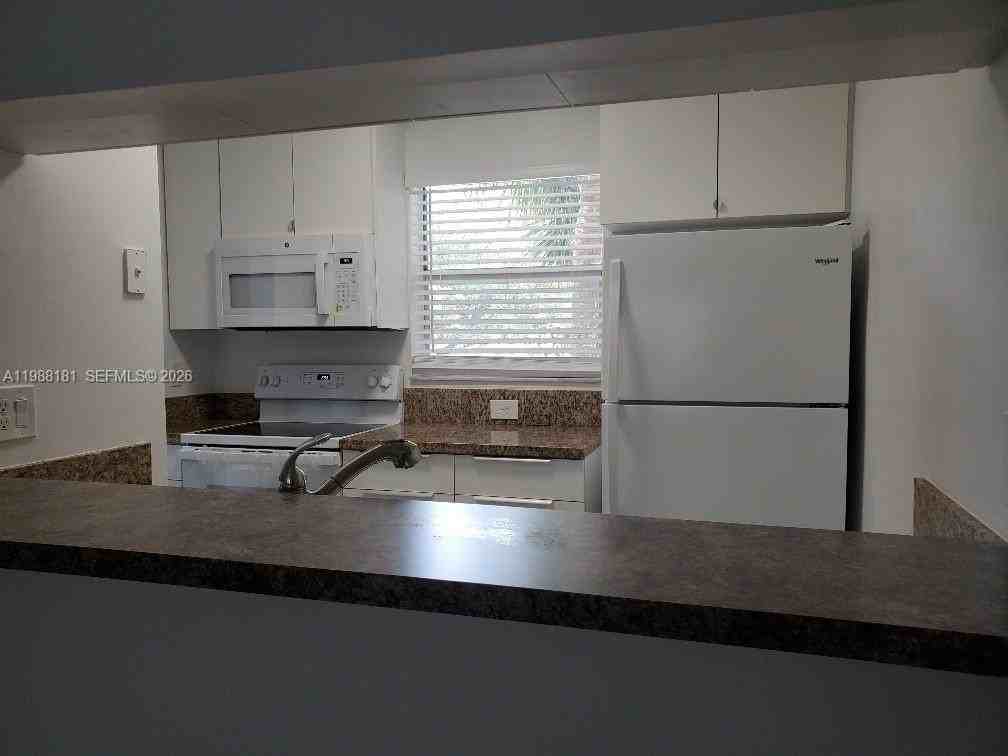 3238 Nw 102nd Ter #208F - Photo 3 of 18