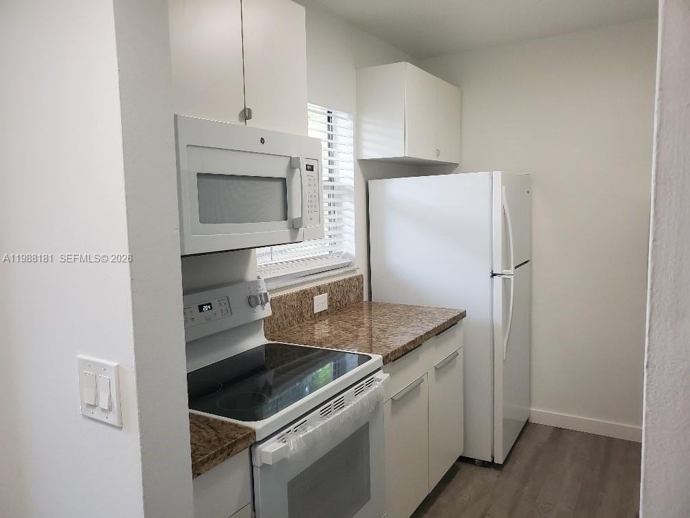 3238 Nw 102nd Ter #208F - Photo 4 of 18