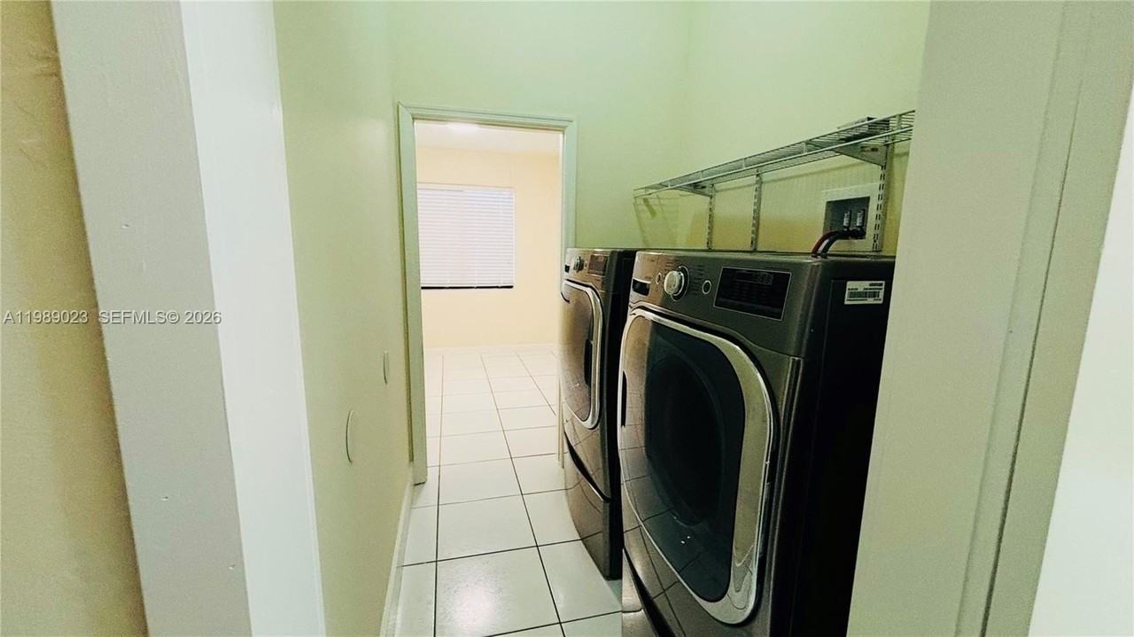 16605 Sw 90th St - Photo 5 of 14