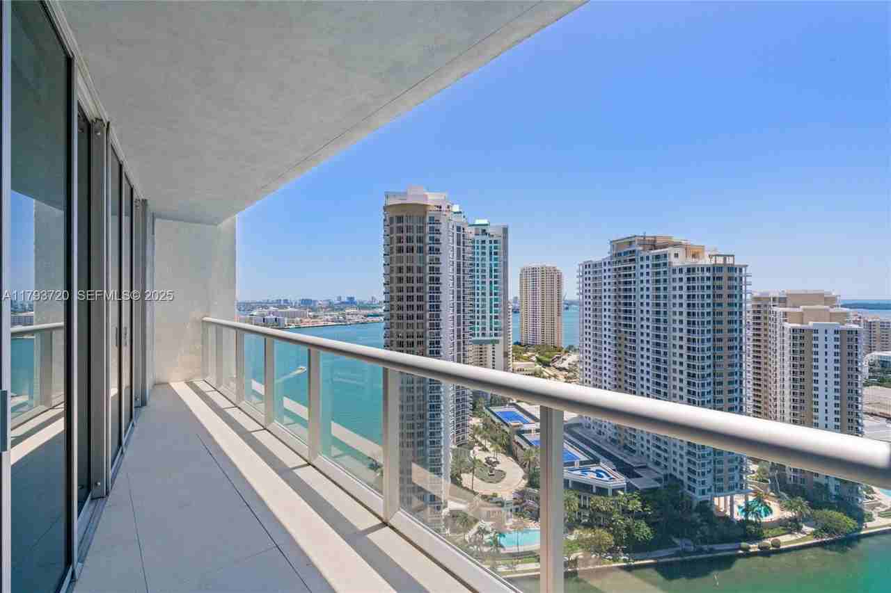 475 Brickell Avenue #2607 - Photo 2 of 42