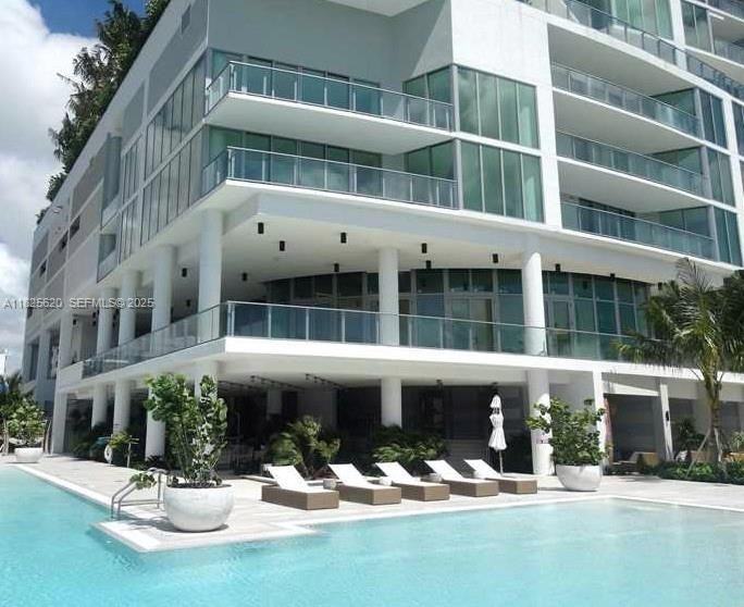 2900 Northeast 7th Avenue - Photo 4 of 19