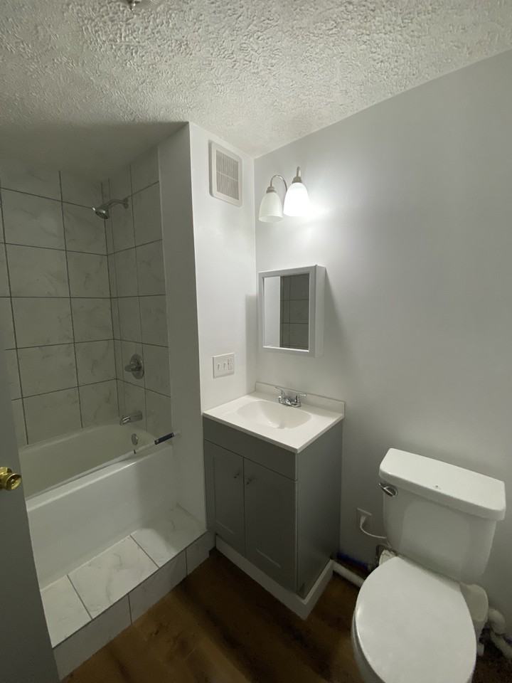 174 N Buhl Farm Dr #1 - Photo 4 of 10