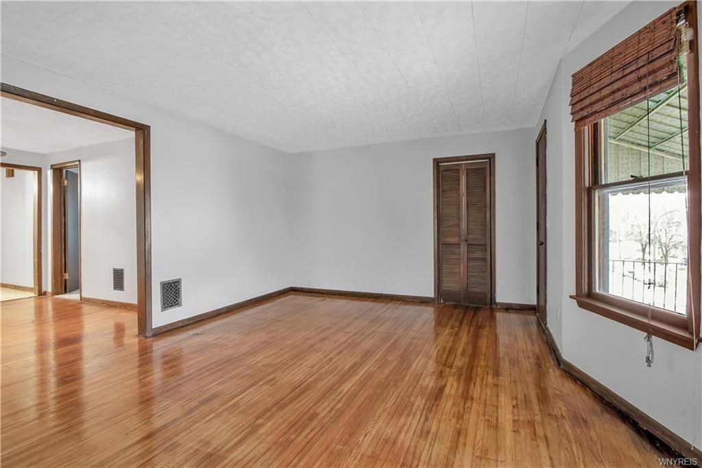 374 Baynes St - Photo 4 of 4