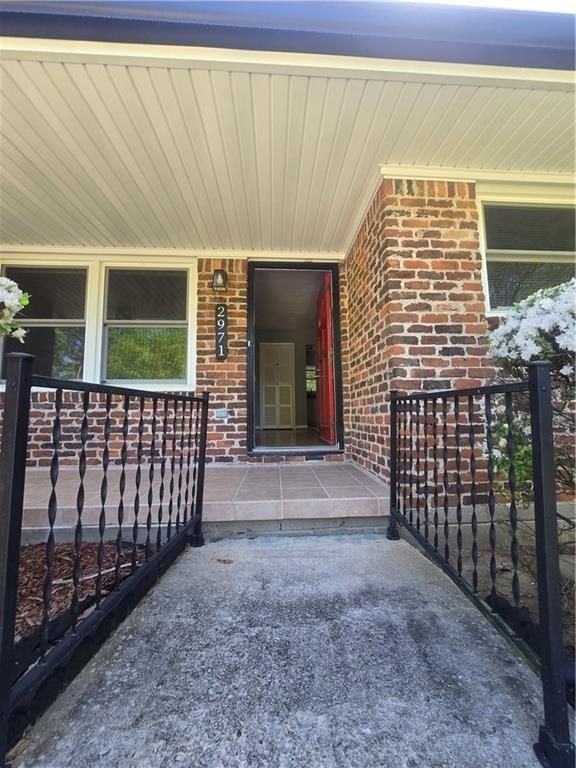 2971 Belaire Cir - Photo 2 of 18