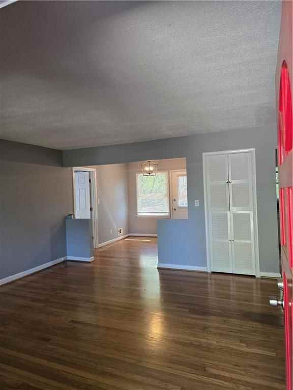 2971 Belaire Cir - Photo 3 of 18
