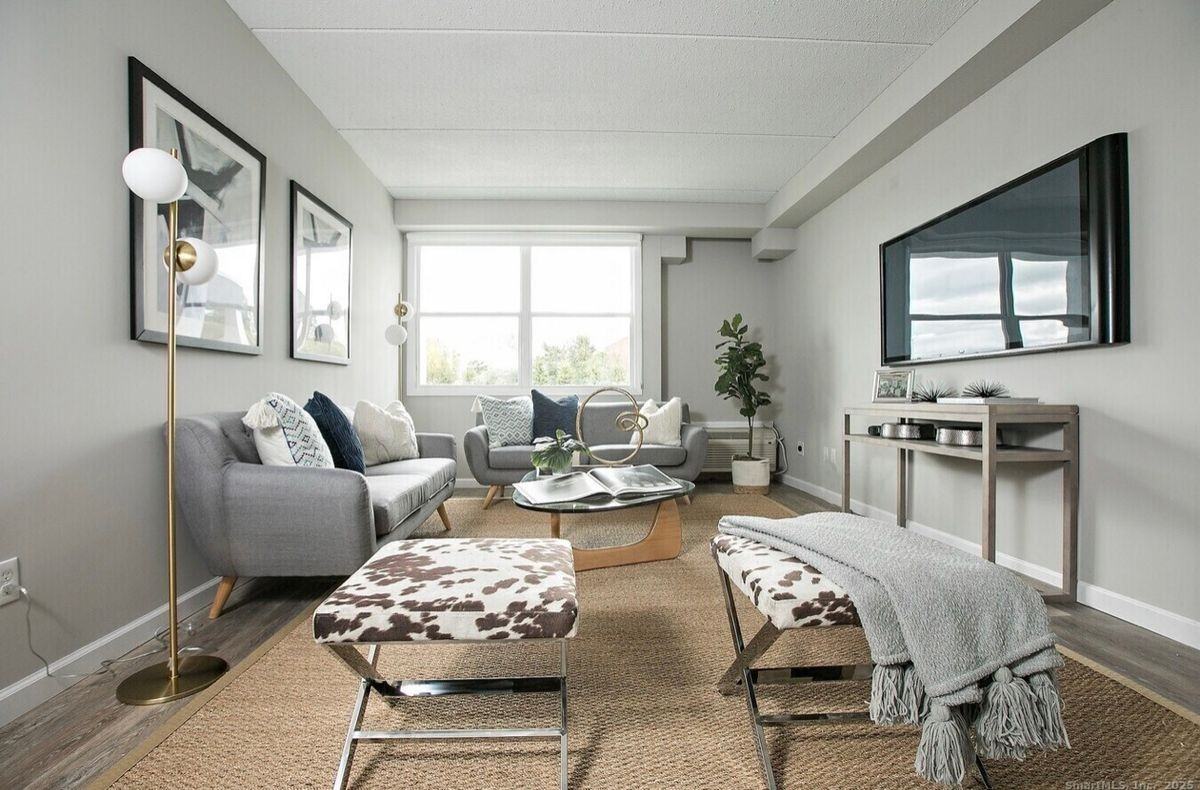 225 Lordship Blvd - Photo 7 of 18