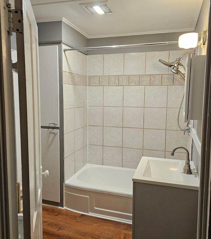 24 Pearl St ##3 - Photo 7 of 7