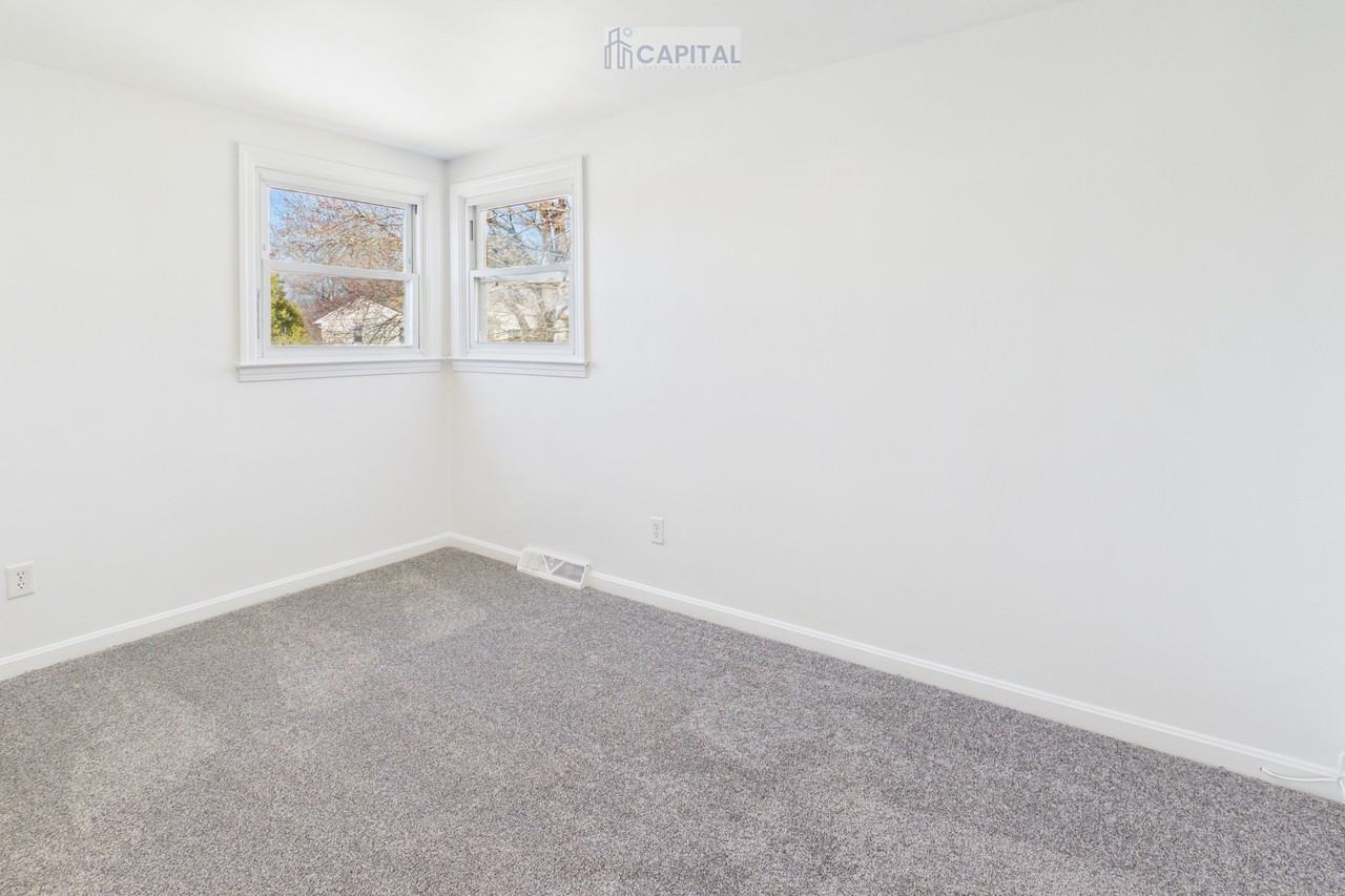 22 Okinawa Ave - Photo 2 of 19