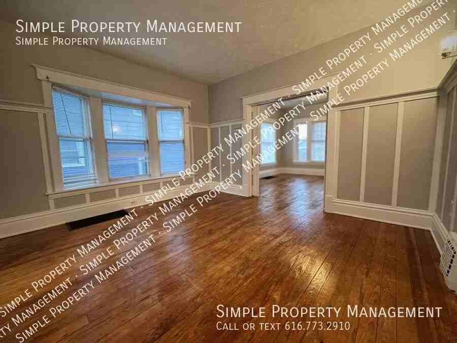 1036 Lafayette Ave Ne #1 - Photo 7 of 16