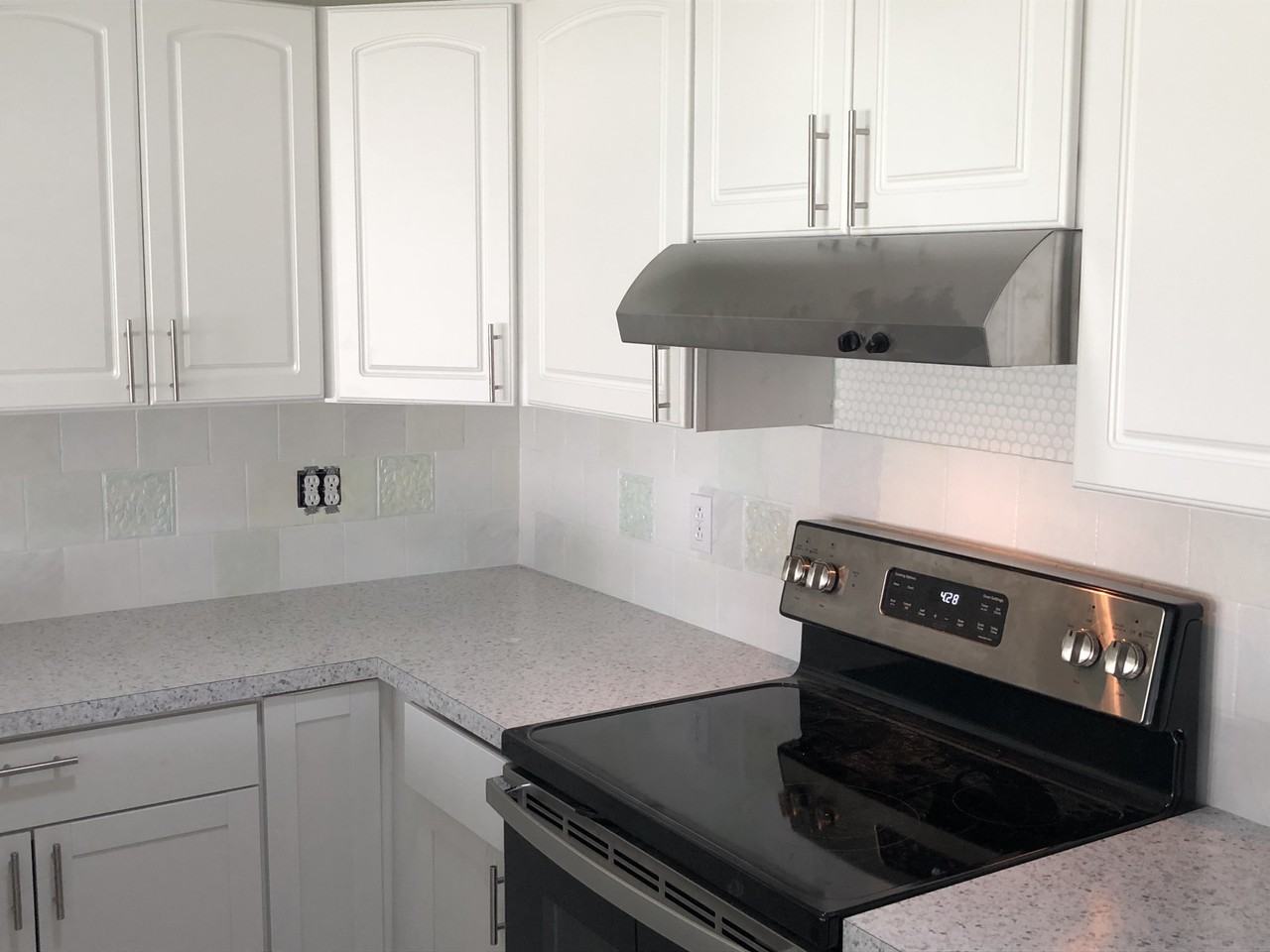 329 Shamrock Blvd #NA - Photo 3 of 37