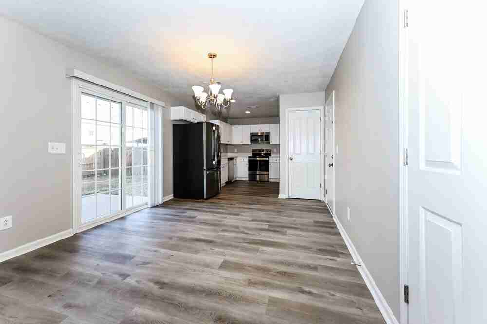 336 Sarna Dr - Photo 5 of 17