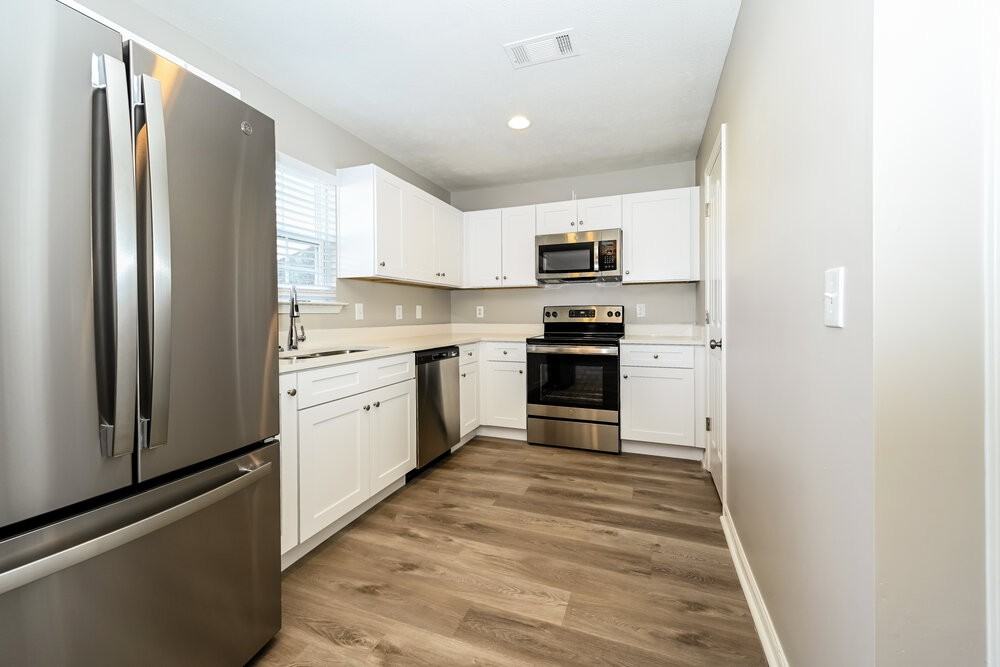 336 Sarna Dr - Photo 6 of 17