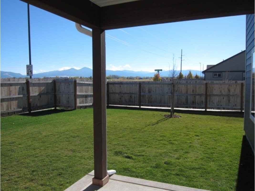 1906 Leeward Ct - Photo 5 of 29