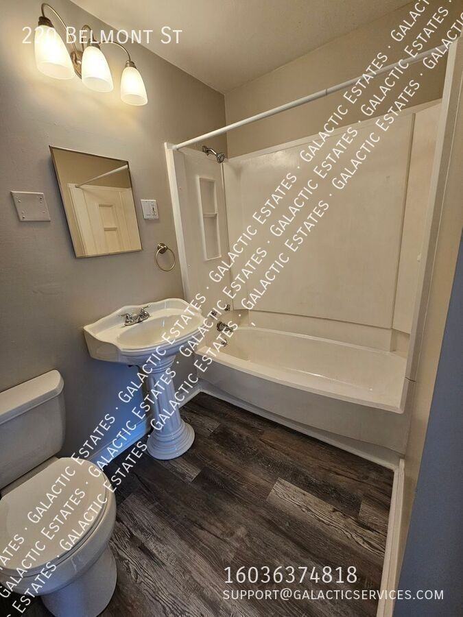 220 Belmont St - Photo 5 of 21